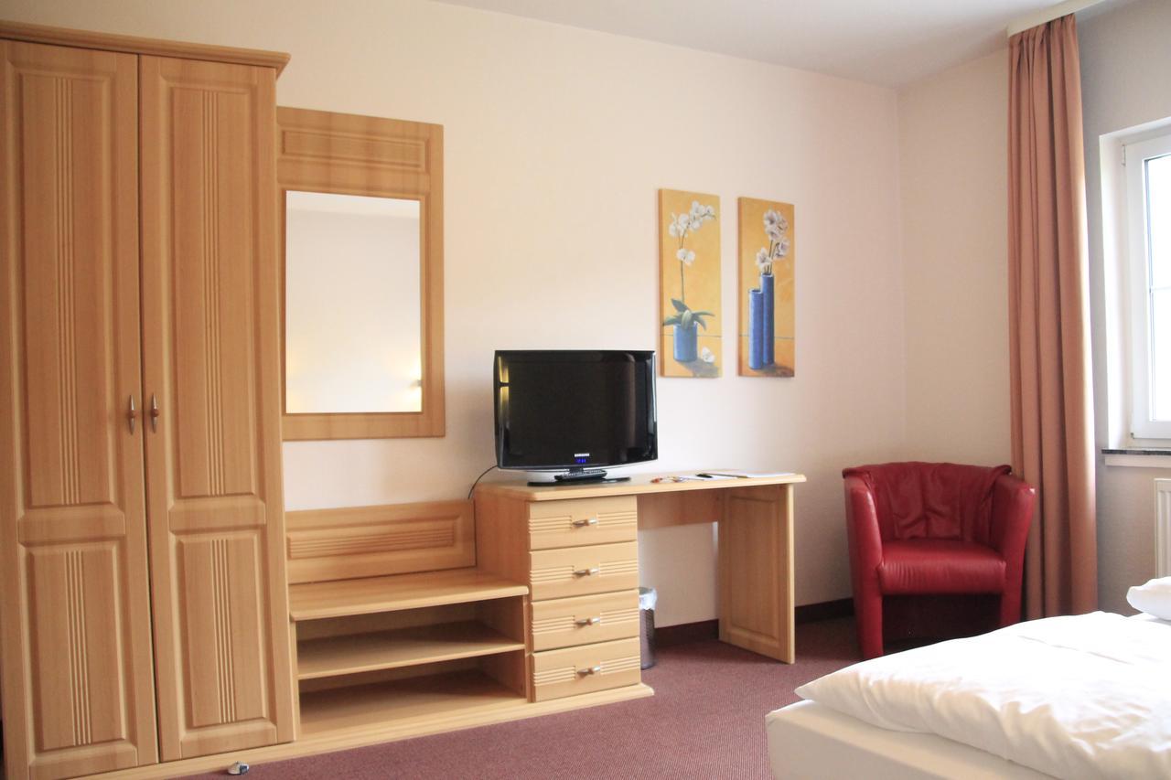 Hotel Weserschiffchen Porta Westfalica Extérieur photo