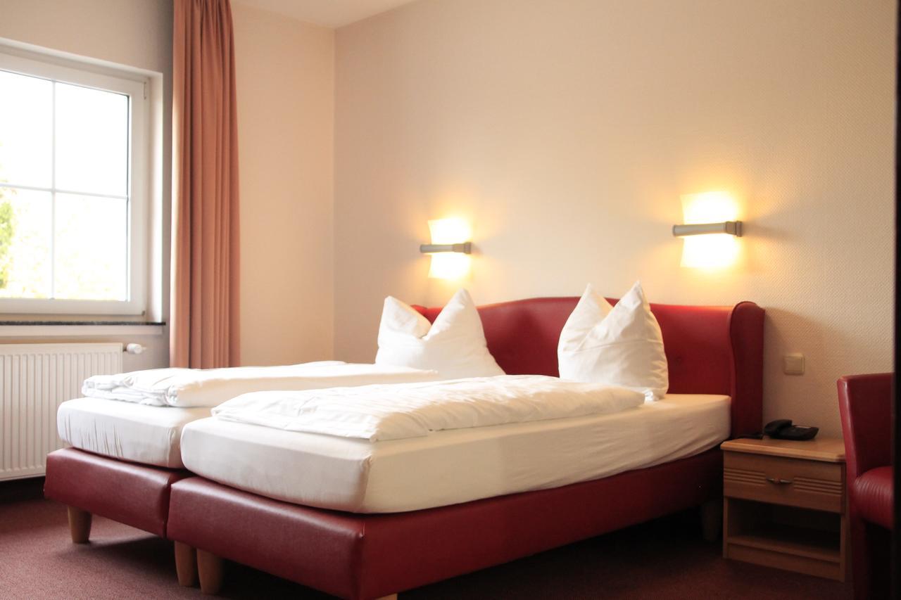 Hotel Weserschiffchen Porta Westfalica Extérieur photo